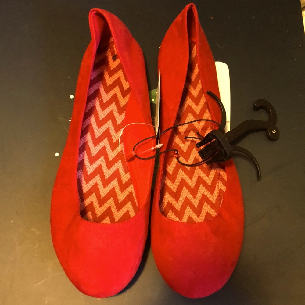 Red slip on dress shoes